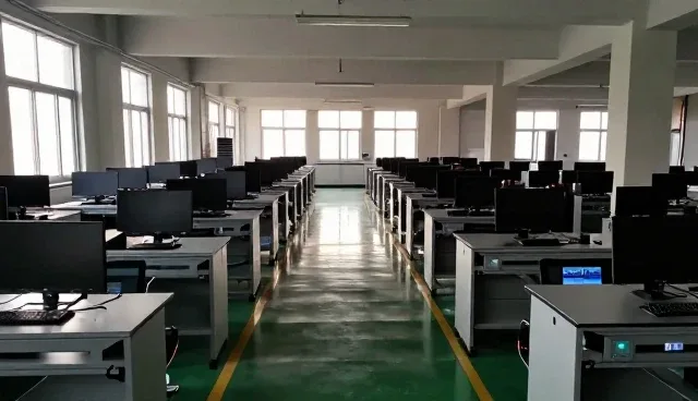优化域名使用效率的网络技术咨询实践